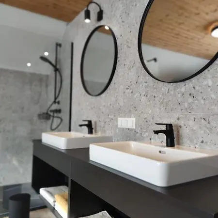 Relax - Stilvolle Ferienunterkunft Ebene Reichenau