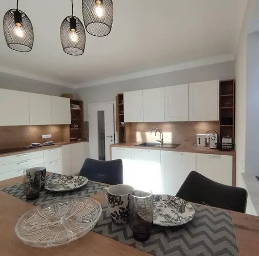 Relax - Stilvolle Ferienunterkunft * Ebene Reichenau